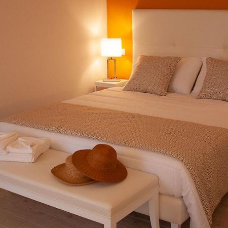 Kaloneiro Guest House Corigliano dʼOtranto Kültér fotó