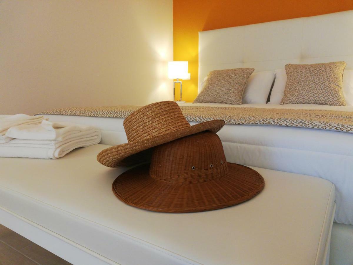Kaloneiro Guest House Corigliano dʼOtranto Kültér fotó