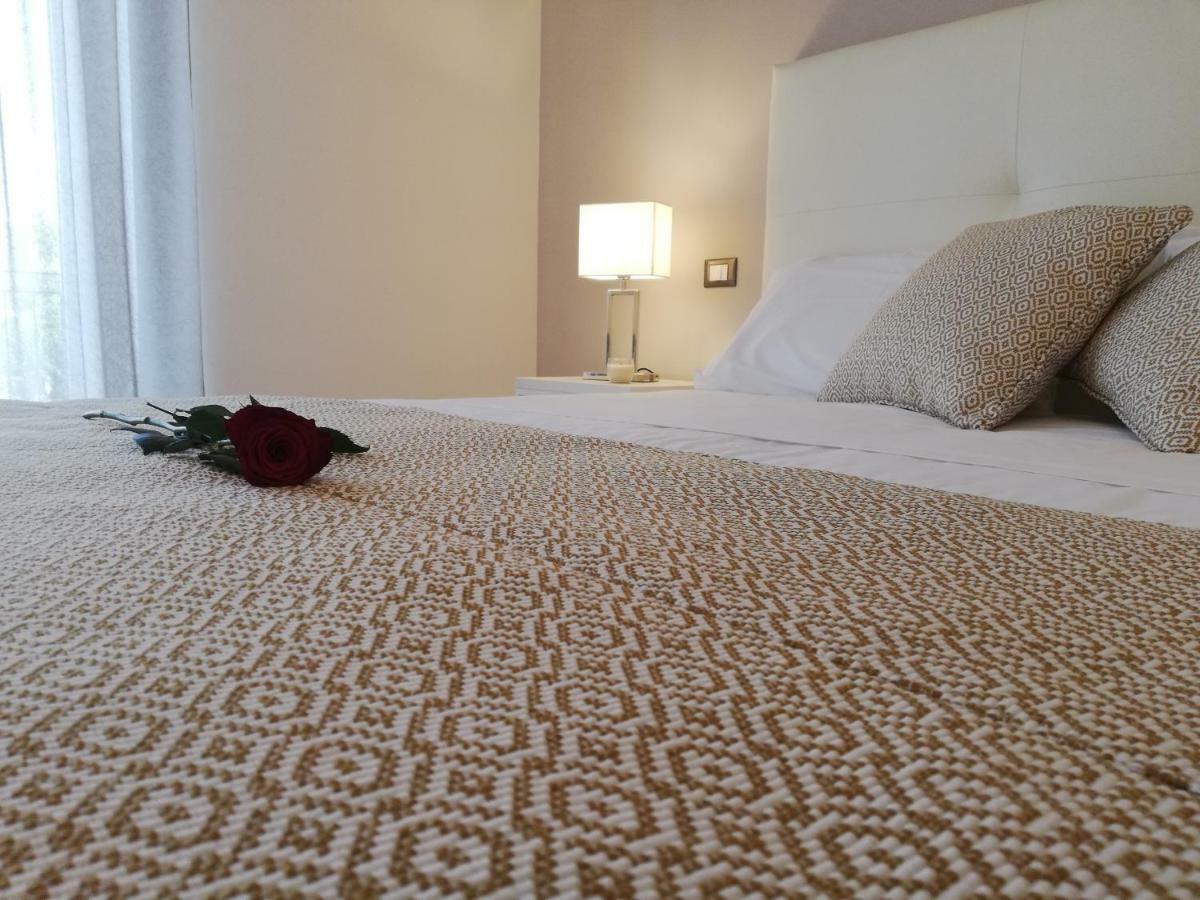 Kaloneiro Guest House Corigliano dʼOtranto Kültér fotó