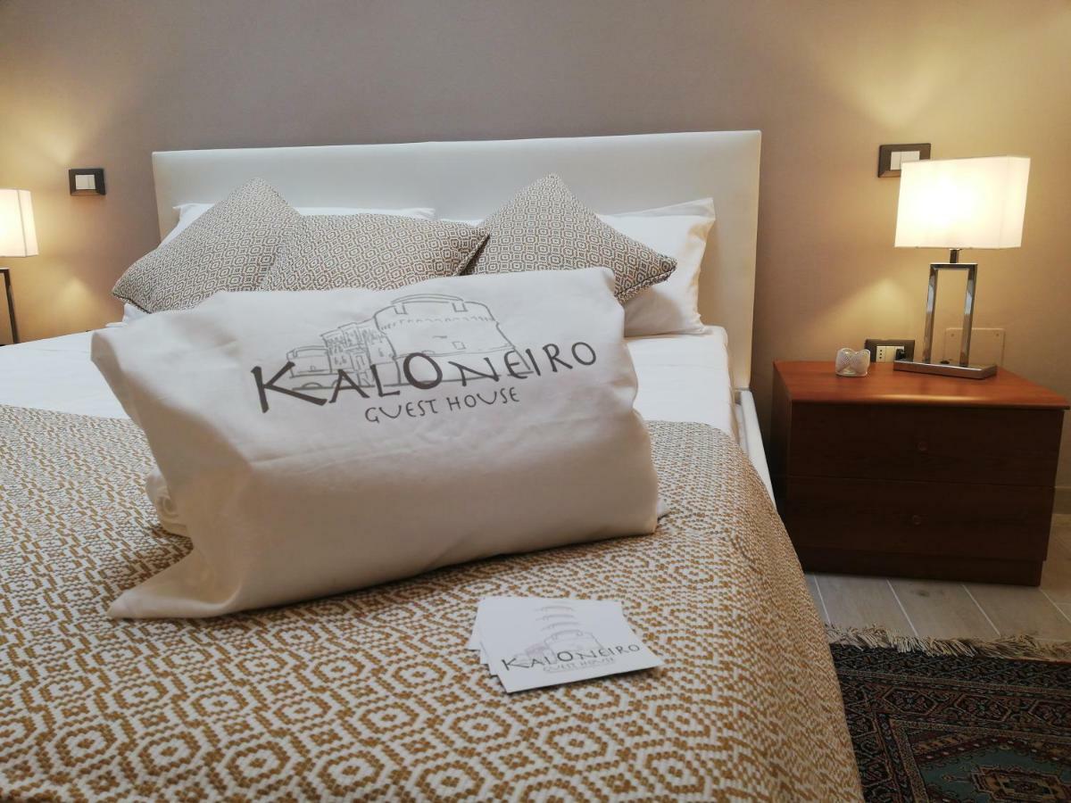 Kaloneiro Guest House Corigliano dʼOtranto Kültér fotó