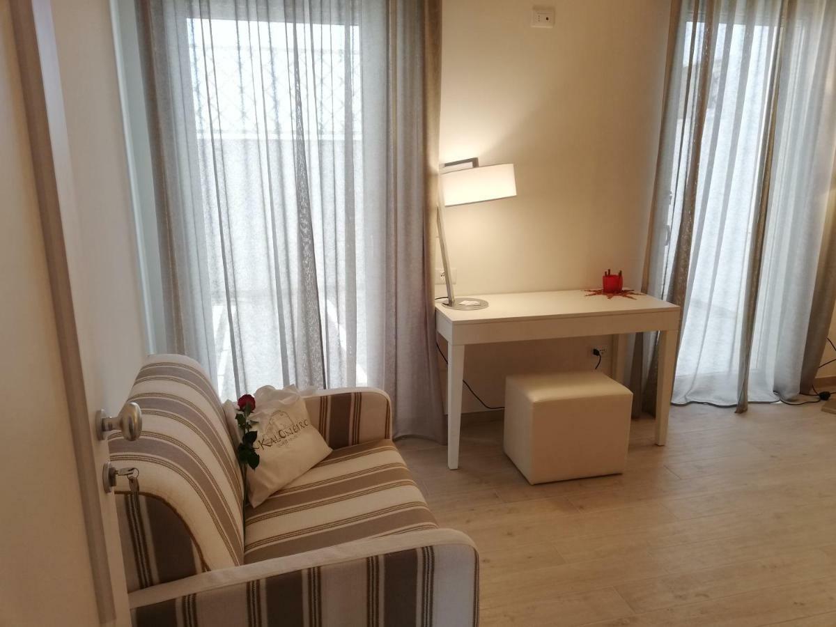 Kaloneiro Guest House Corigliano dʼOtranto Kültér fotó