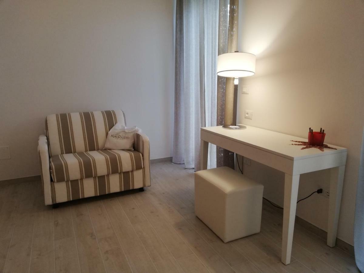 Kaloneiro Guest House Corigliano dʼOtranto Kültér fotó