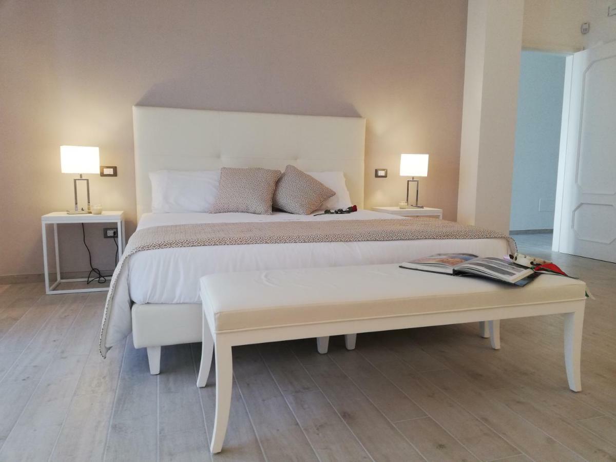 Kaloneiro Guest House Corigliano dʼOtranto Kültér fotó