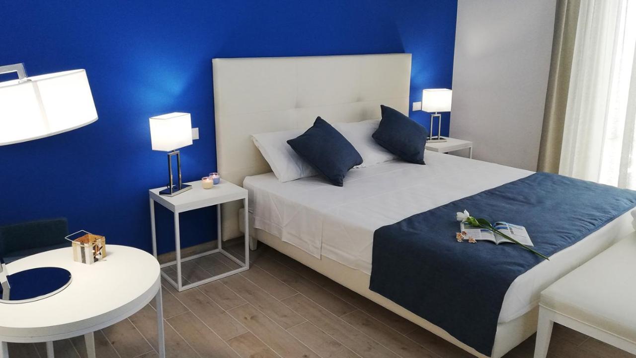 Kaloneiro Guest House Corigliano dʼOtranto Kültér fotó